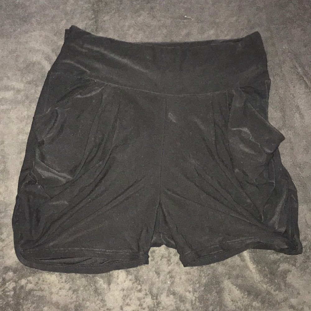 Women’s loose fitting shorts